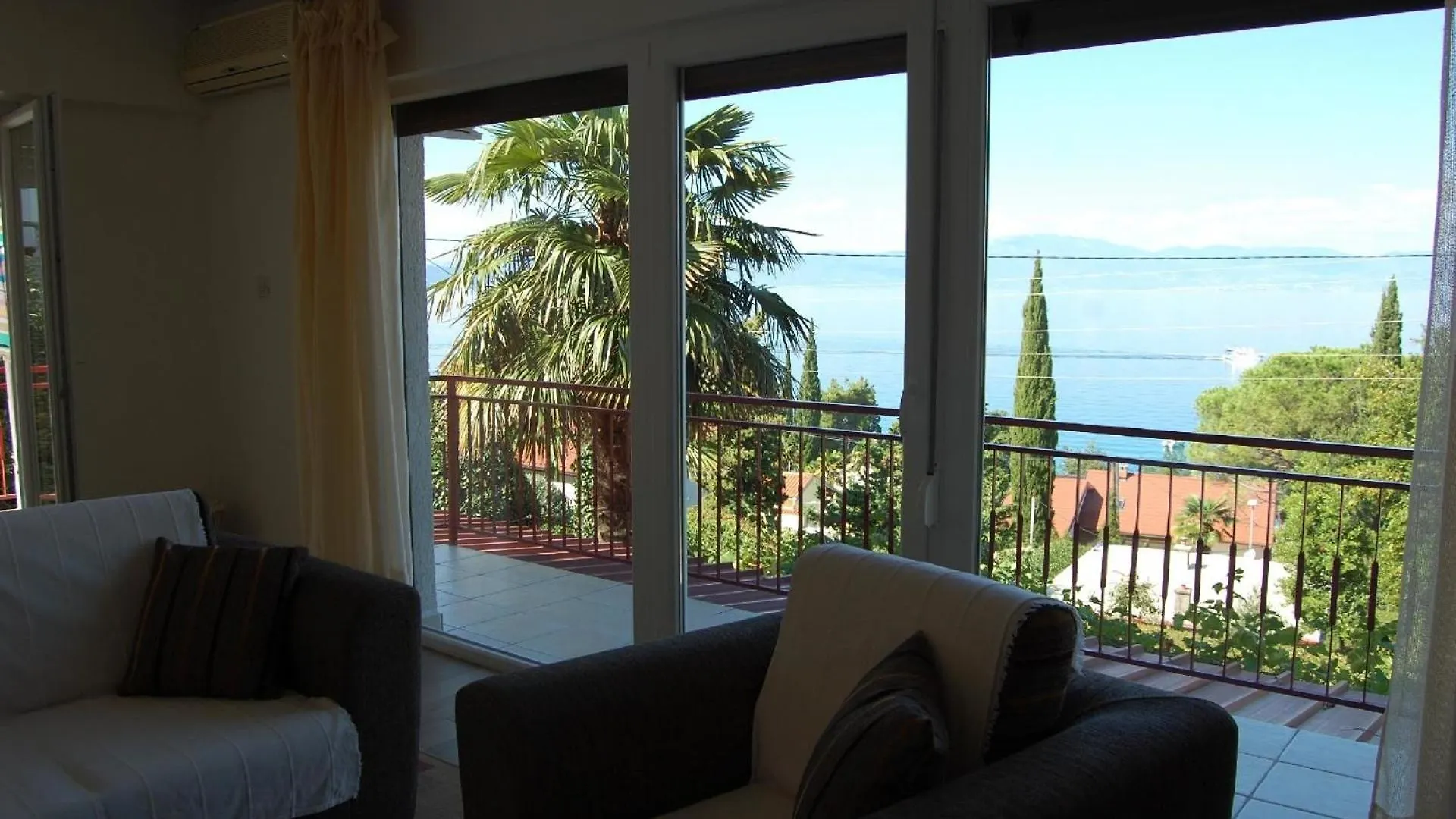 Ferienwohnung Fuer 4 Personen Ca 80 Qm In Njivice, Kvarner Bucht Krk Croatia